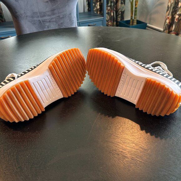 Womens Converse Run Star Hike Platform Sneakers - Picture 5 of 6